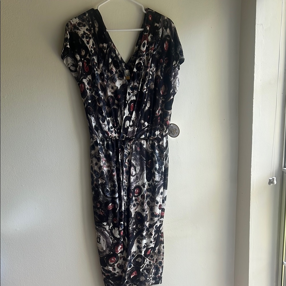 Elegant Black and White Patterned Dress